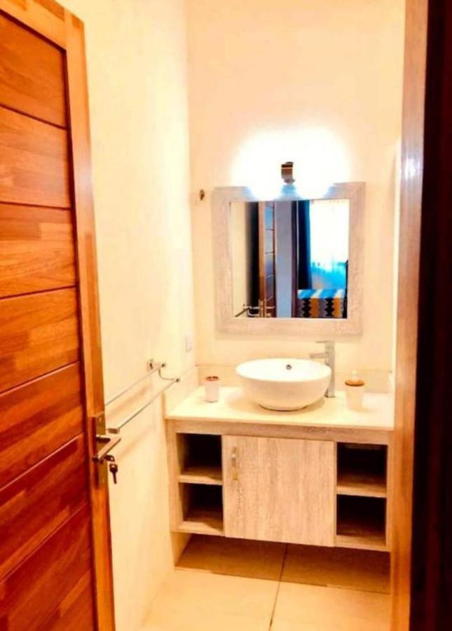 Luxury 2 Bedroom Apartment With Pool - Close To Flic-En-Flac Beach Bagian luar foto