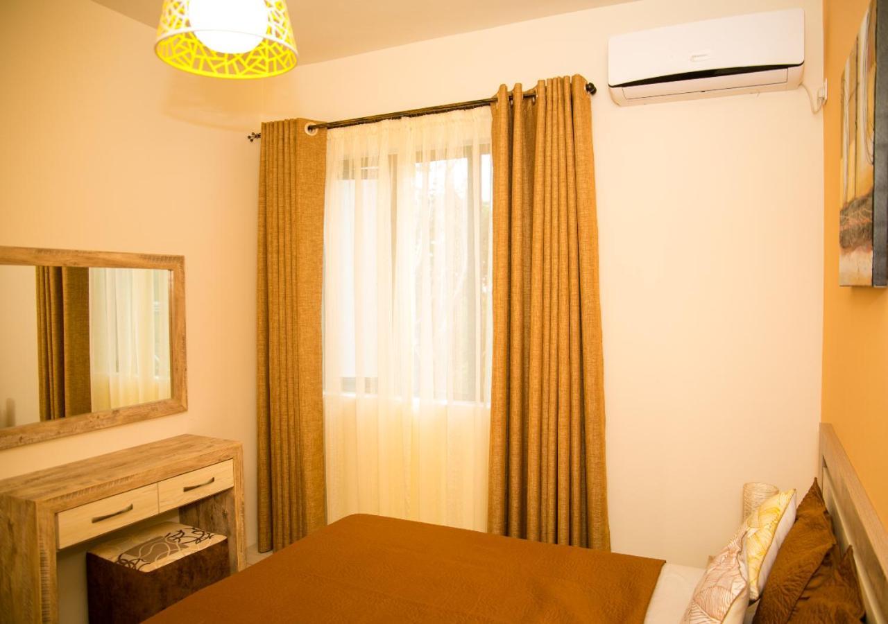 Luxury 2 Bedroom Apartment With Pool - Close To Flic-En-Flac Beach Bagian luar foto
